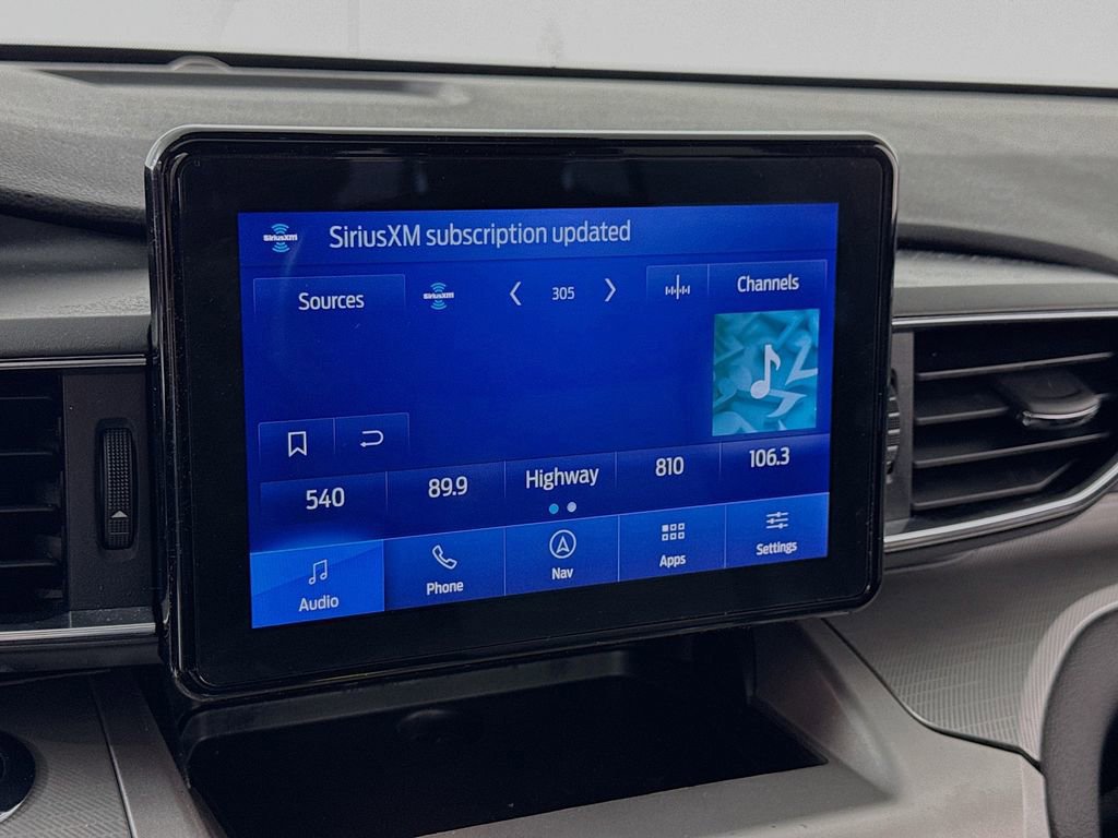 Certified 2022 Ford Explorer XLT w/ Equipment Group 202A image 15