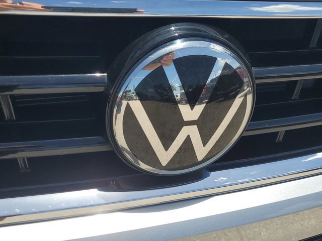 Used 2022 Volkswagen Tiguan SE R-Line image 7