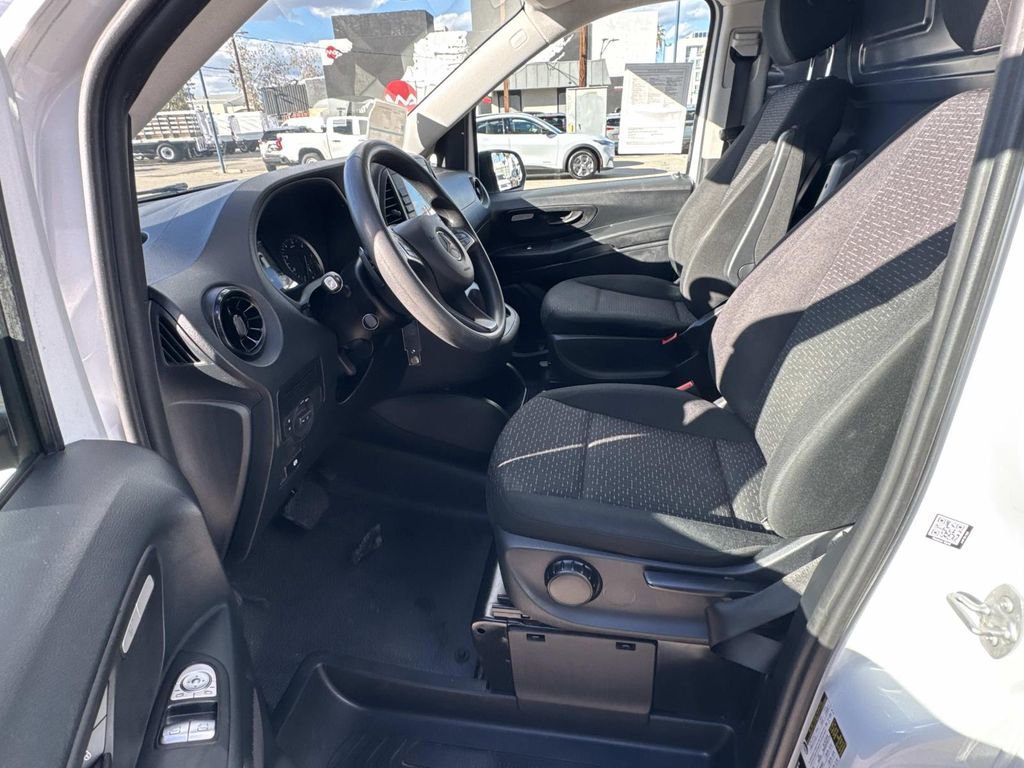 Used 2023 Mercedes-Benz Metris image 18