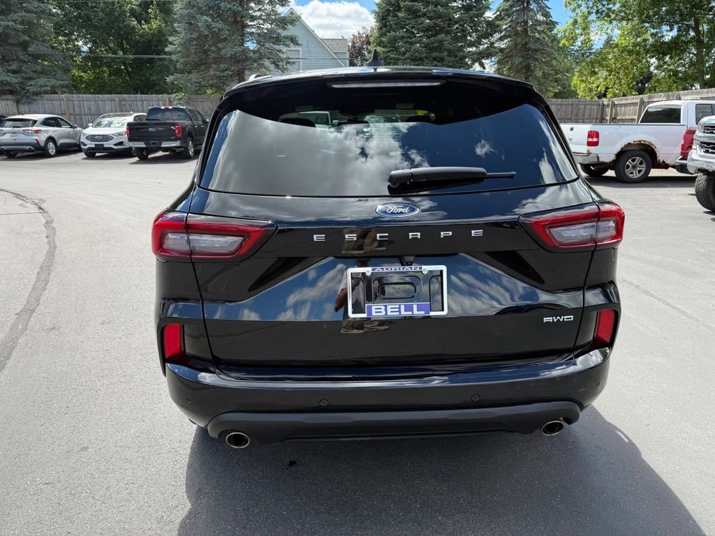 Certified 2024 Ford Escape ST-Line w/ Tech Pack #1 AWD/4WD image 10