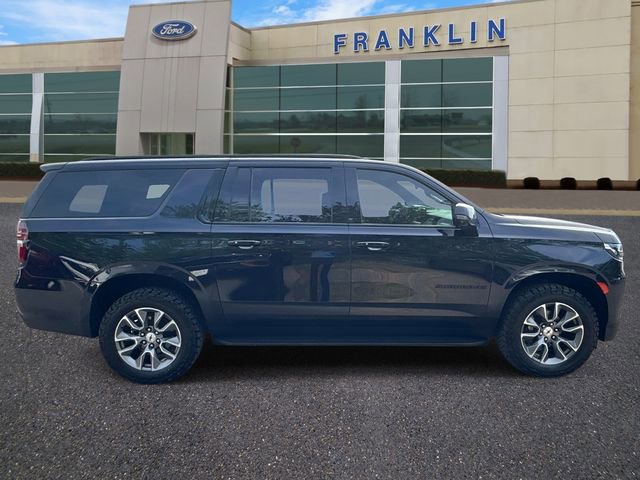 Used 2022 Chevrolet Suburban RST w/ Luxury Package image 6