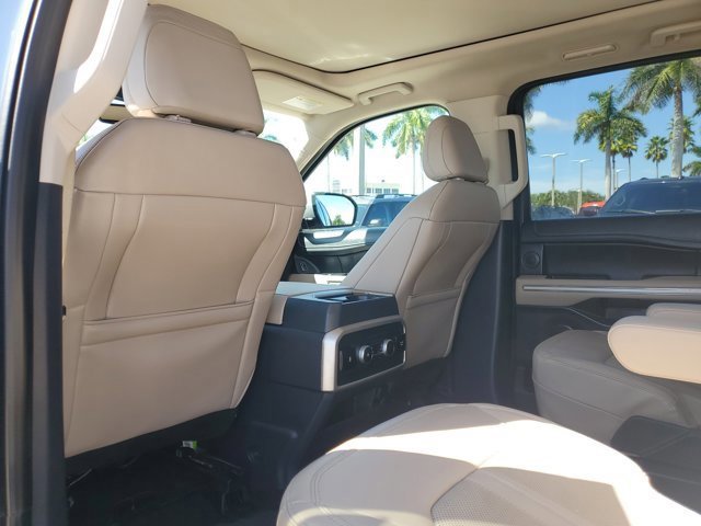 Certified 2023 Ford Expedition Limited image 13
