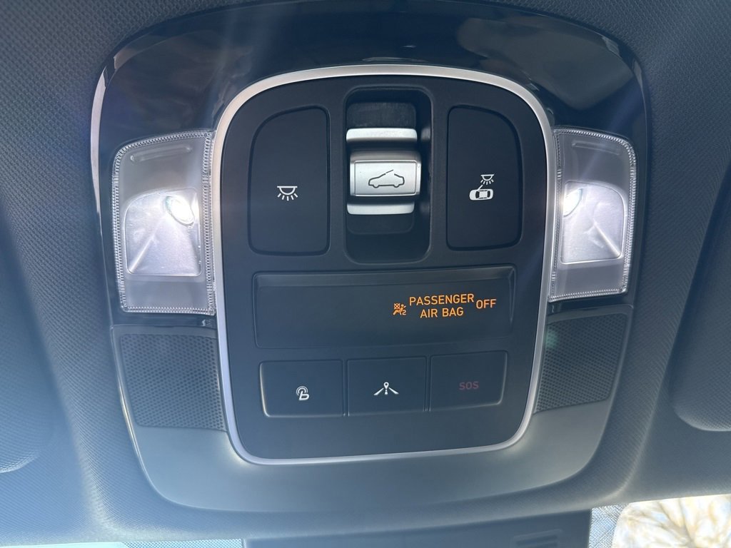 Used 2021 Hyundai Sonata Limited image 18