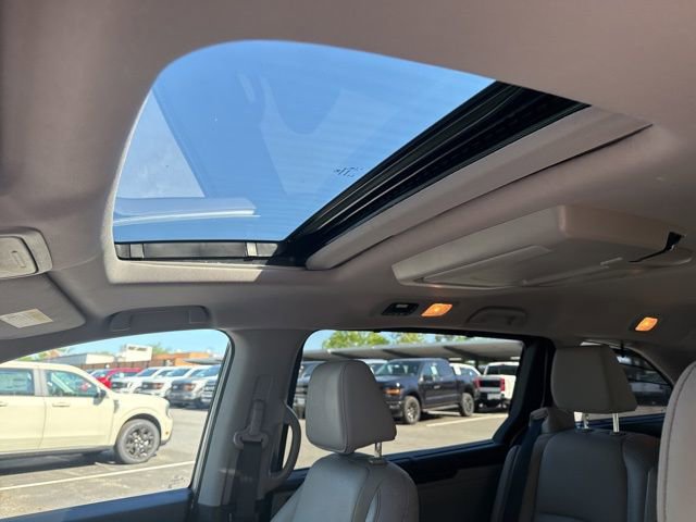 Used 2024 Honda Odyssey Touring image 21