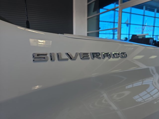 Used 2022 Chevrolet Silverado 1500 Custom image 18
