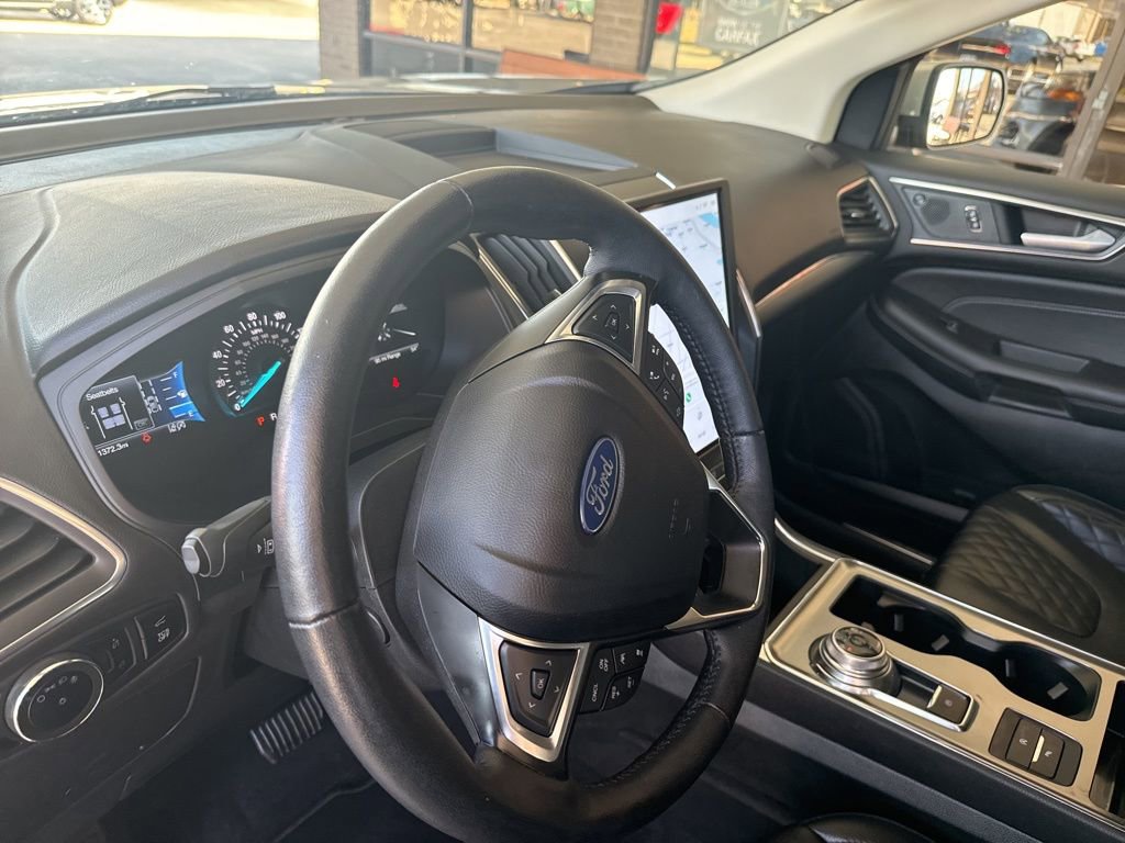 Certified 2024 Ford Edge Titanium w/ Equipment Group 301A image 9