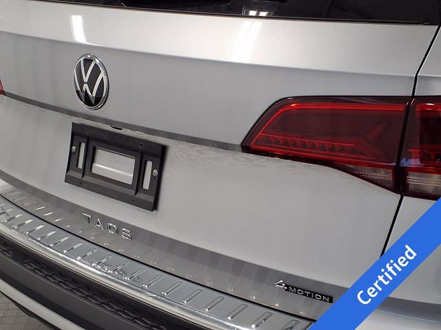 Used 2023 Volkswagen Taos SE w/ Panoramic Sunroof Package AWD/4WD image 25