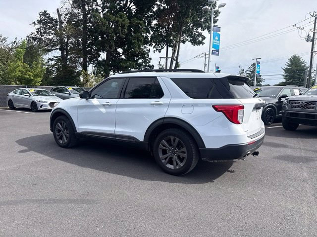 Certified 2021 Ford Explorer XLT w/ Equipment Group 202A AWD/4WD image 6