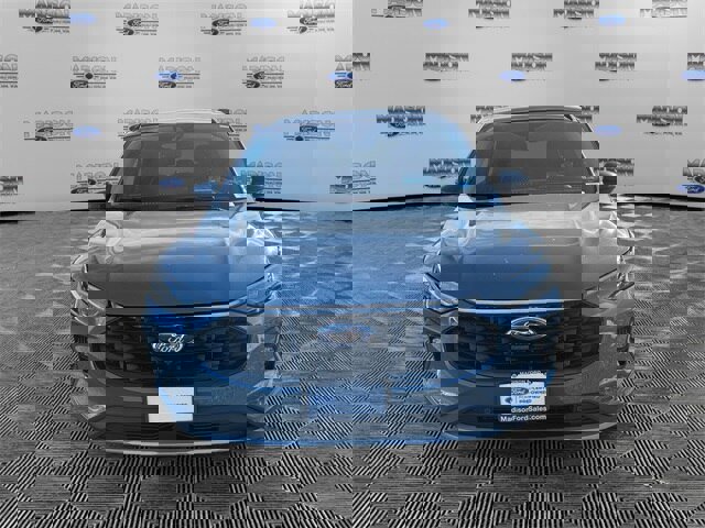 Certified 2023 Ford Escape Platinum w/ Premium Technology Package image 8