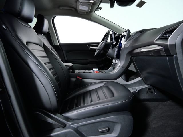 Certified 2024 Ford Edge SEL w/ Convenience Package AWD/4WD image 11