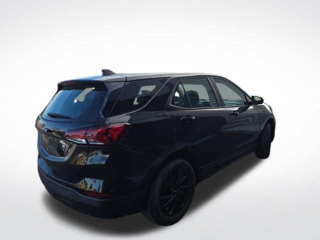 Used 2024 Chevrolet Equinox LS w/ Midnight Edition image 6
