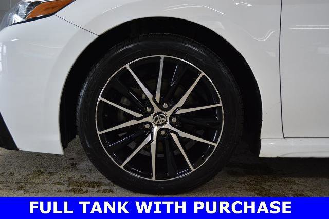 Used 2021 Toyota Camry SE image 10