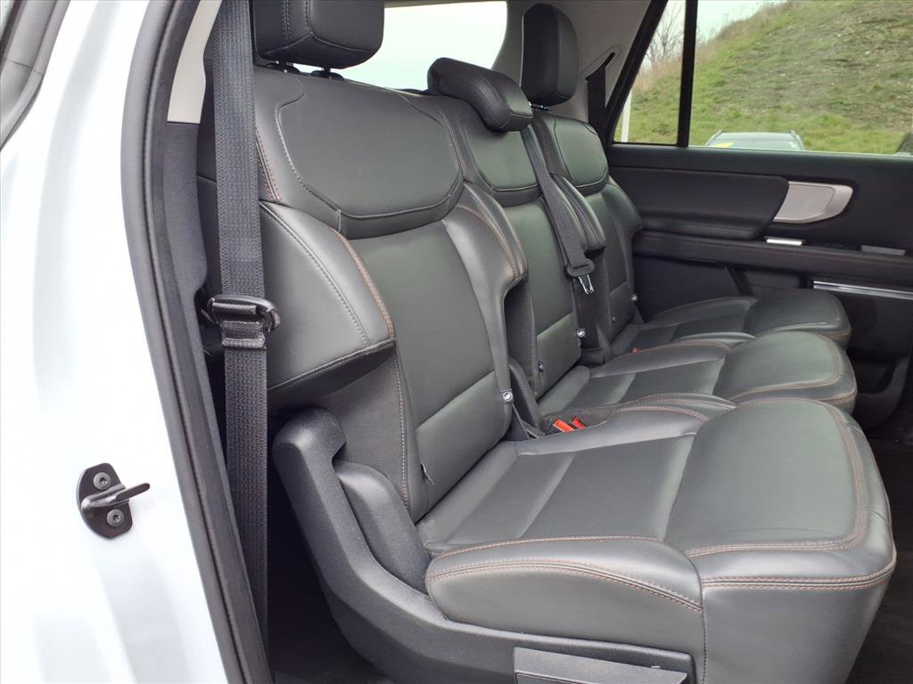 Certified 2025 Ford Expedition Max Active image 8