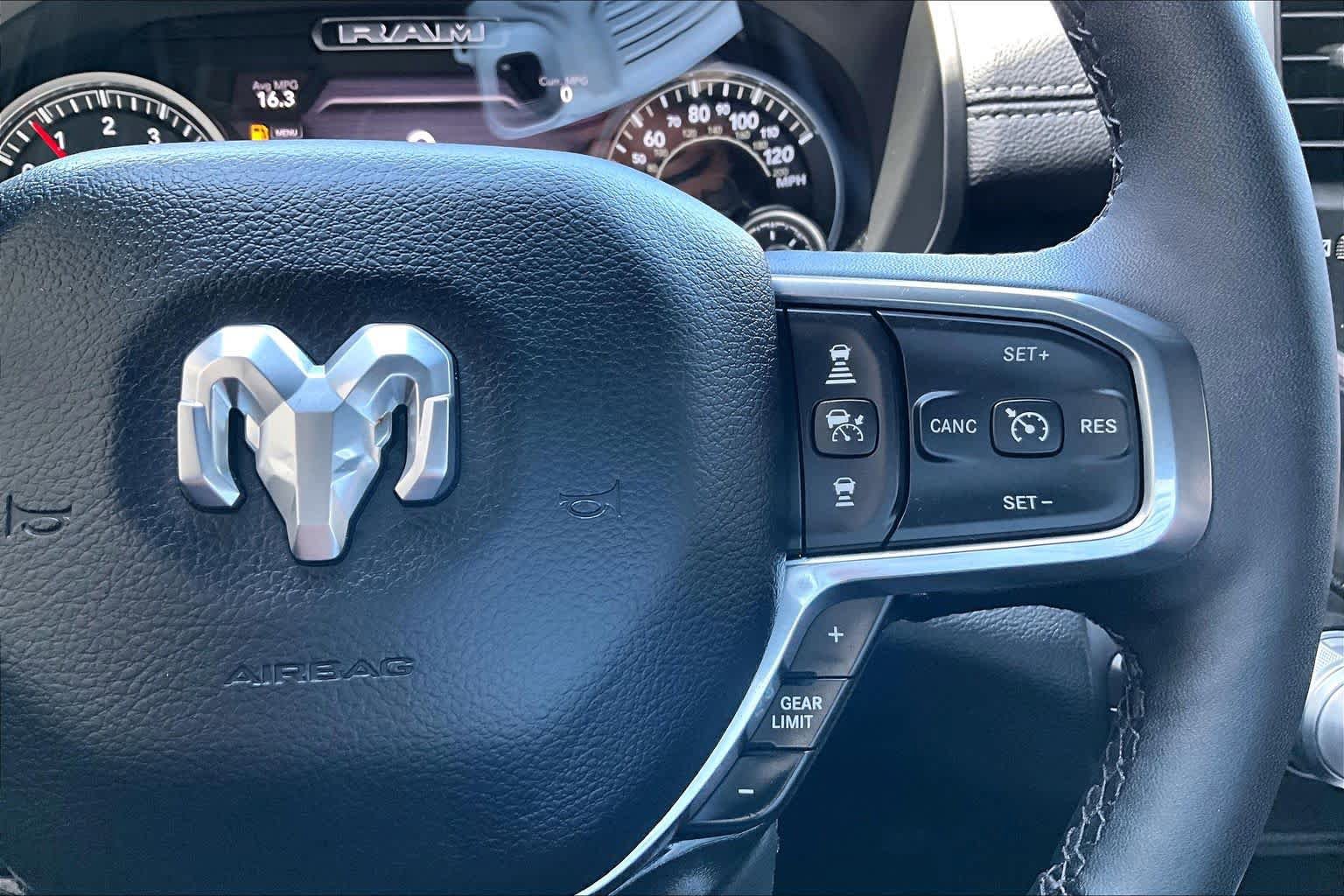 Used 2025 RAM 1500 Laramie w/ Sport Appearance Package AWD/4WD image 24