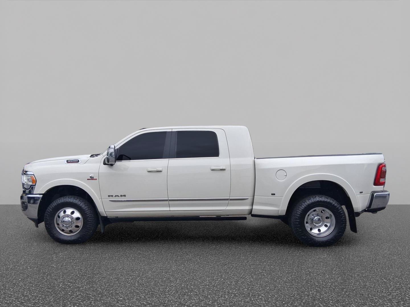 Used 2023 RAM 3500 Limited AWD/4WD image 8
