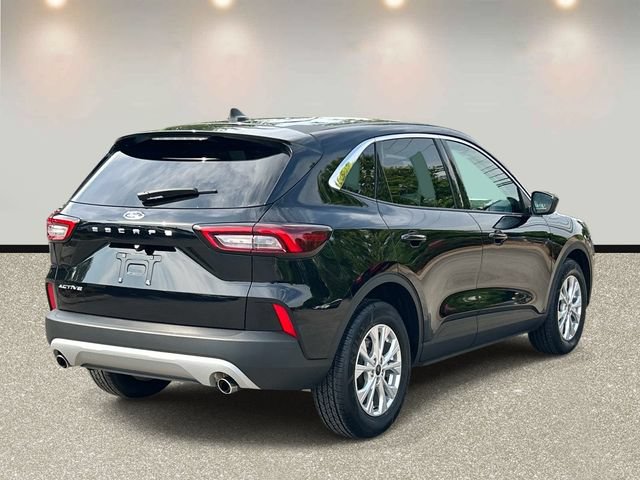 Certified 2023 Ford Escape Active w/ Cold Weather Package FWD image 5