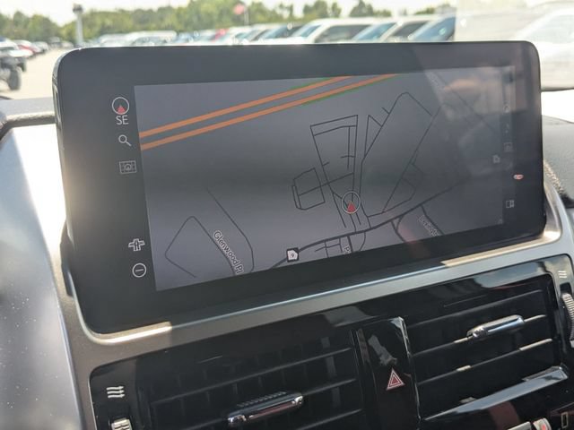 Used 2022 Lexus GX 460 Premium w/ Accessory Package AWD/4WD image 16