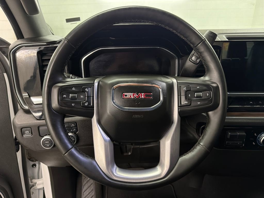 Used 2025 GMC Sierra 1500 SLT image 18