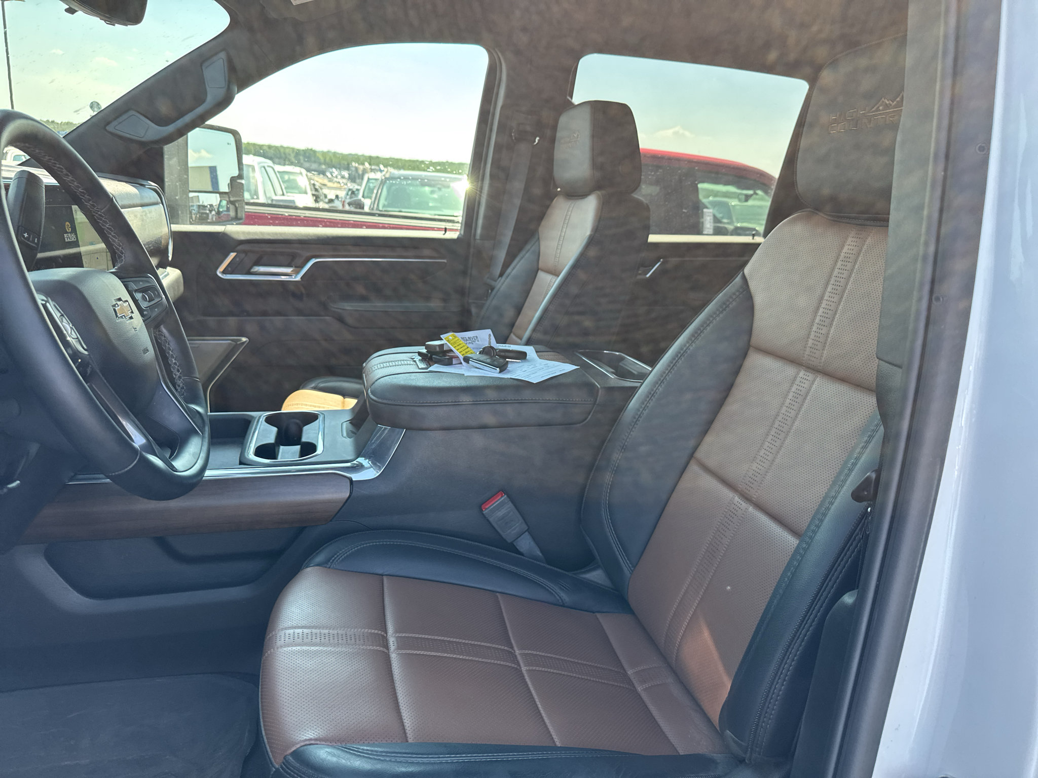 Used 2026 Chevrolet Silverado 2500 High Country w/ Technology Package AWD/4WD image 12