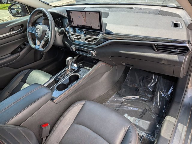 Used 2024 Nissan Altima 2.5 SR w/ SR Premium Package FWD image 39