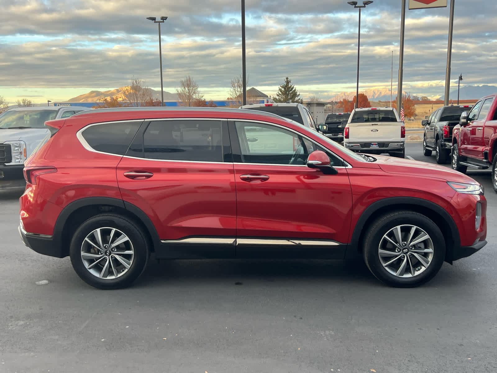 Used 2019 Hyundai Santa Fe Limited w/ Cargo Package image 9