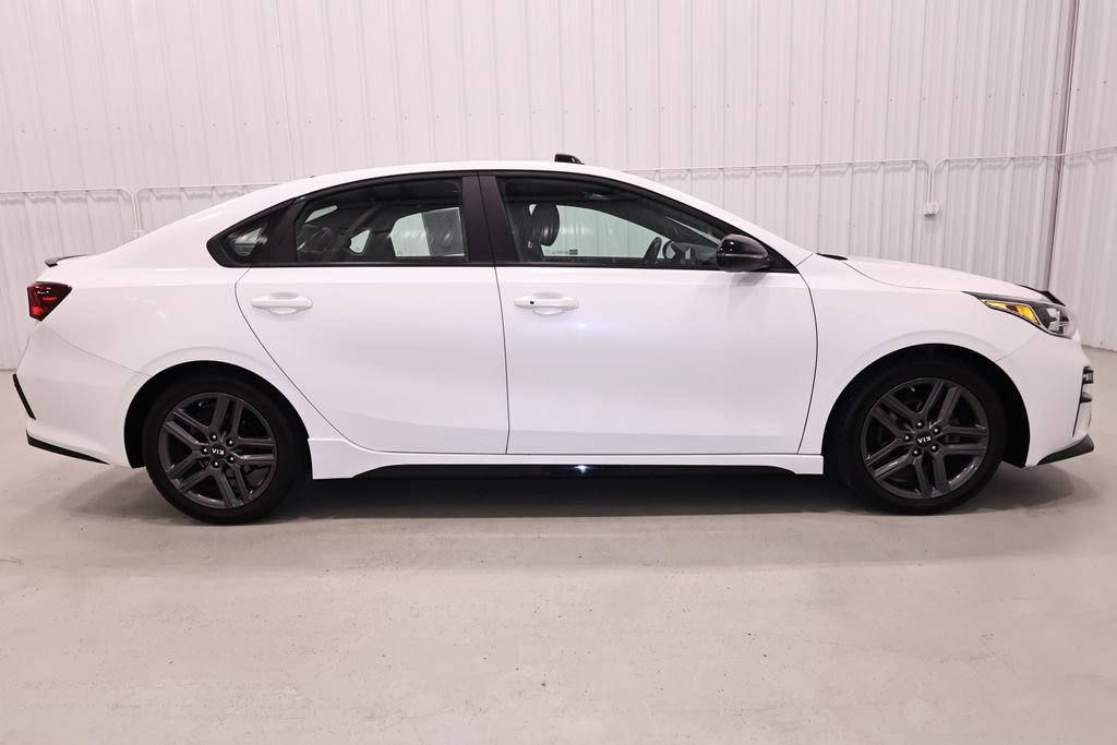 Used 2021 Kia Forte GT-Line w/ GT-Line Premium Package FWD image 2