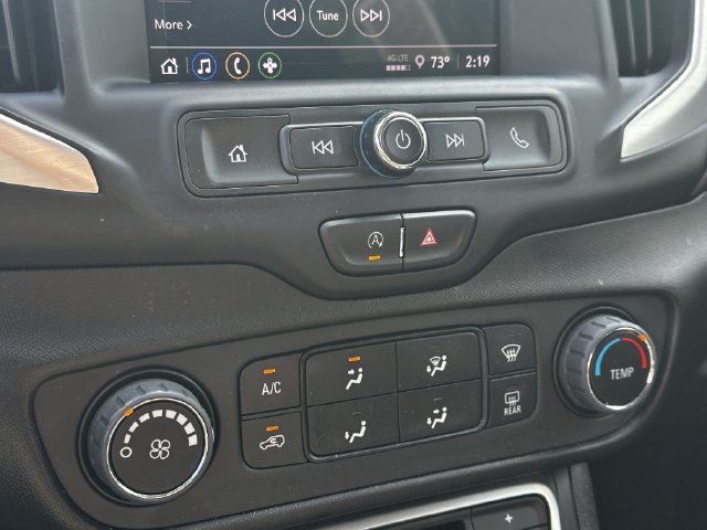 Used 2024 GMC Terrain SLE FWD image 23