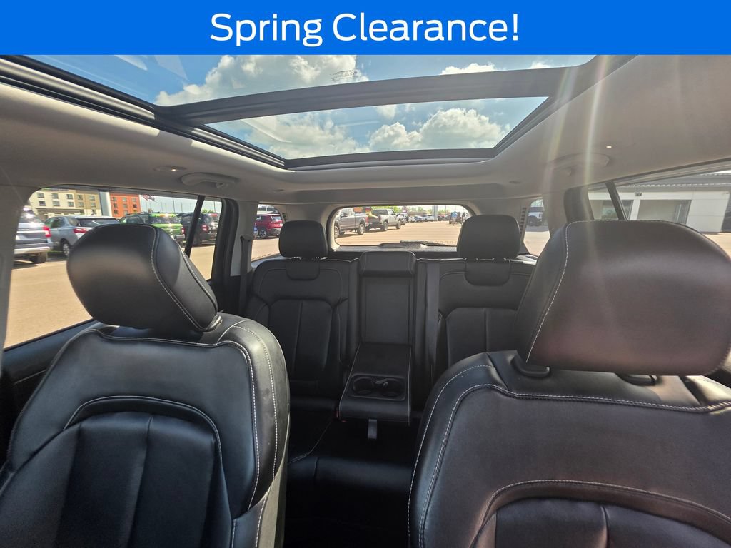 Used 2022 Jeep Grand Cherokee Limited AWD/4WD image 10