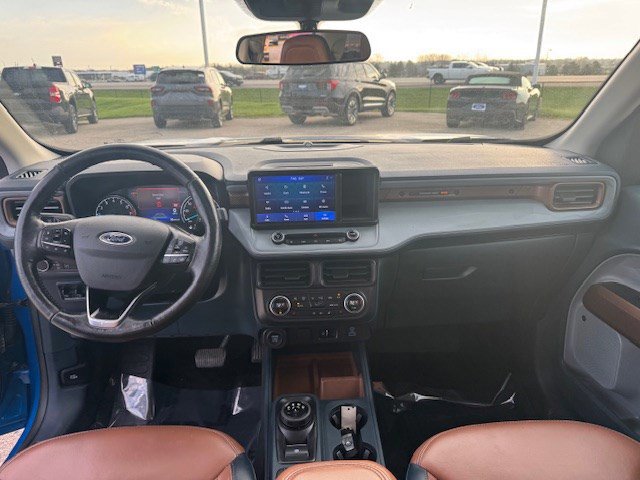 Certified 2022 Ford Maverick Lariat w/ Lariat Luxury Package AWD/4WD image 32