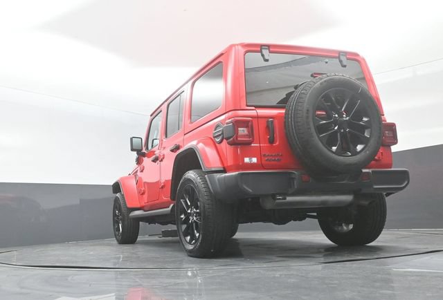 Used 2025 Jeep Wrangler Unlimited Sahara AWD/4WD image 21
