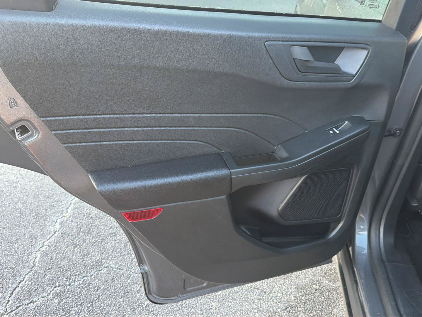 Certified 2025 Ford Escape Active FWD image 17