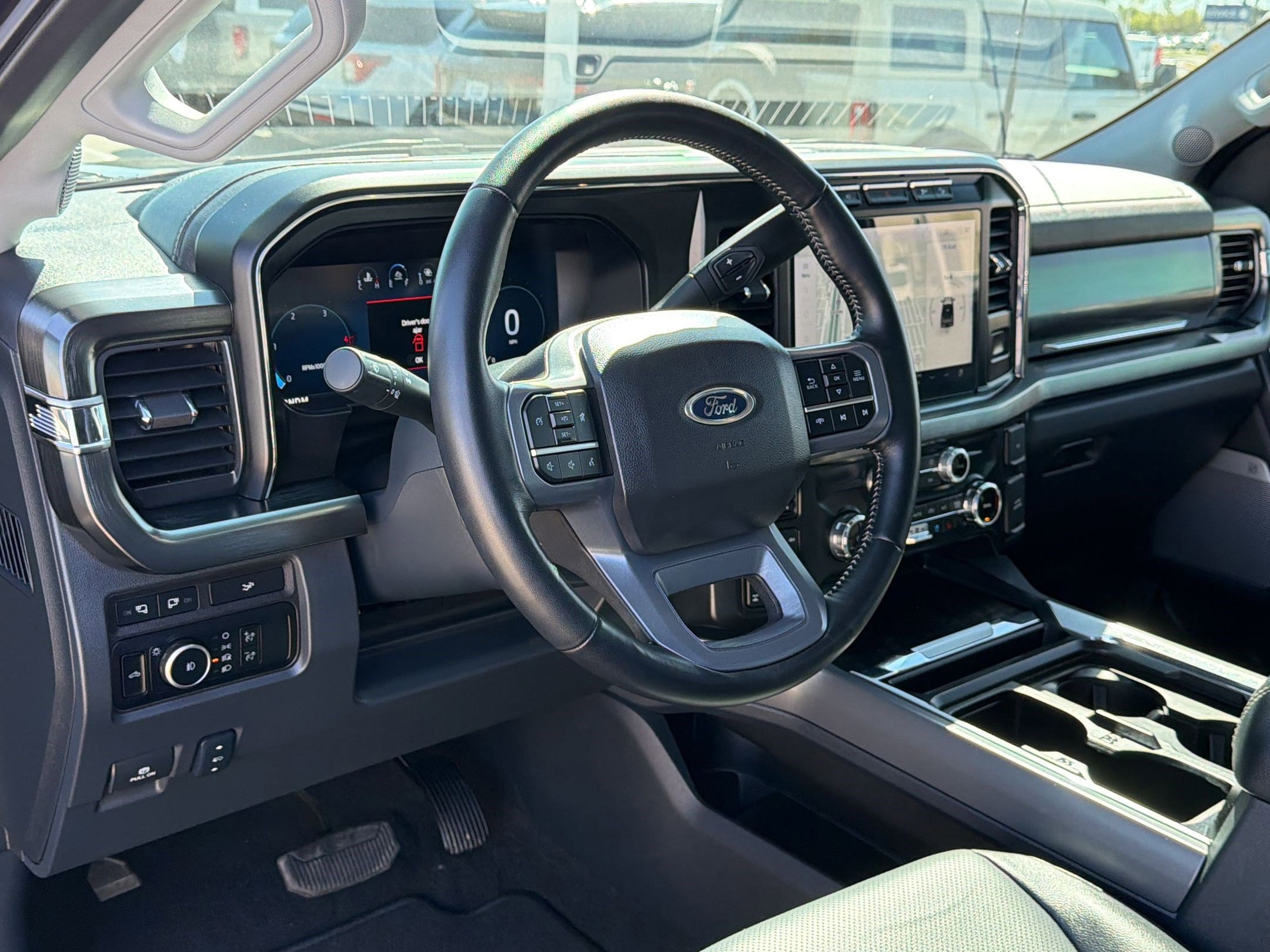 Certified 2024 Ford F250 Lariat w/ Black Appearance Package image 9