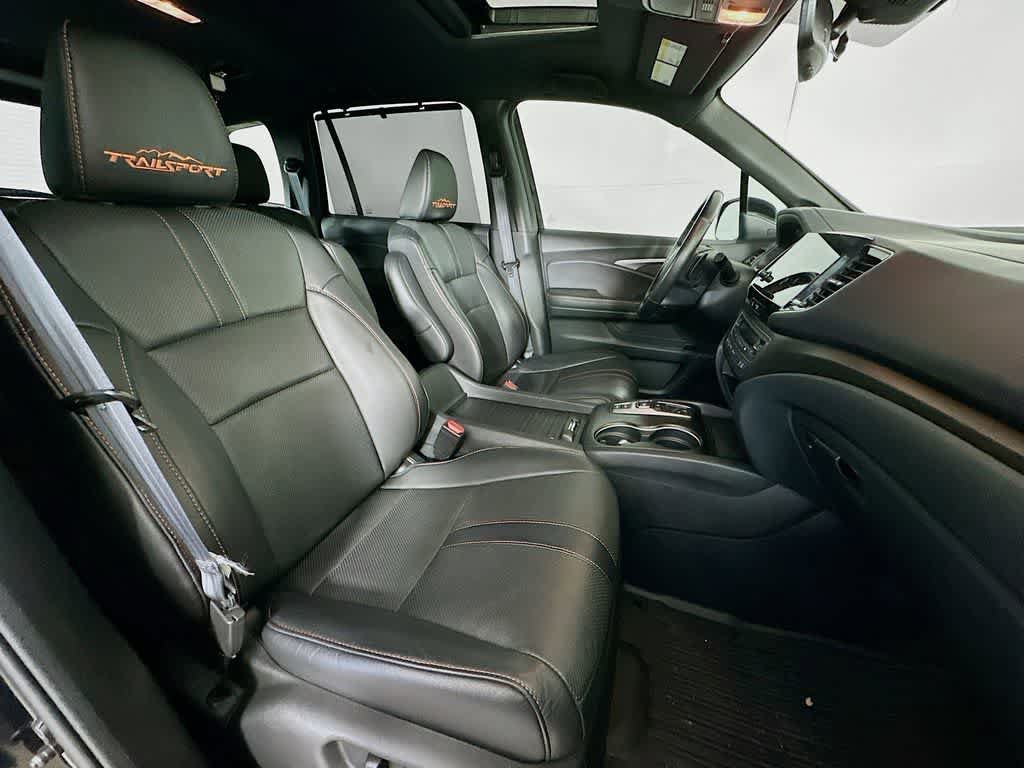 Used 2023 Honda Passport TrailSport image 15