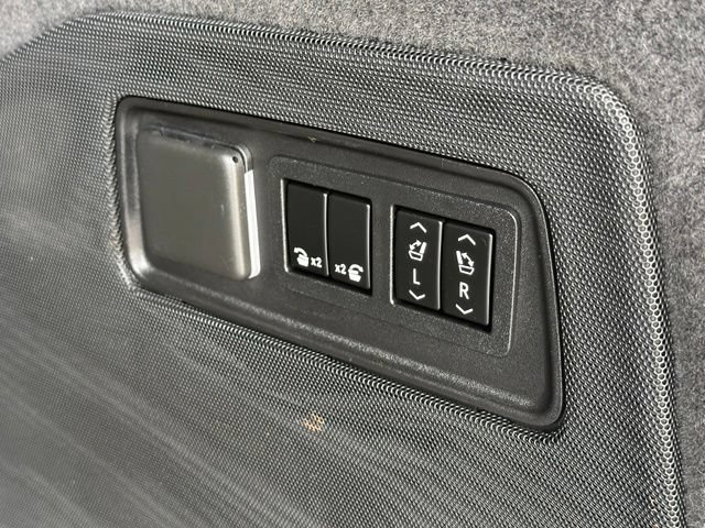 Used 2021 Cadillac Escalade ESV Sport Platinum AWD/4WD image 14