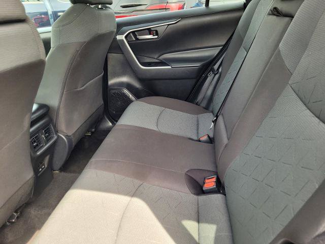 Used 2025 Toyota RAV4 XLE FWD image 15