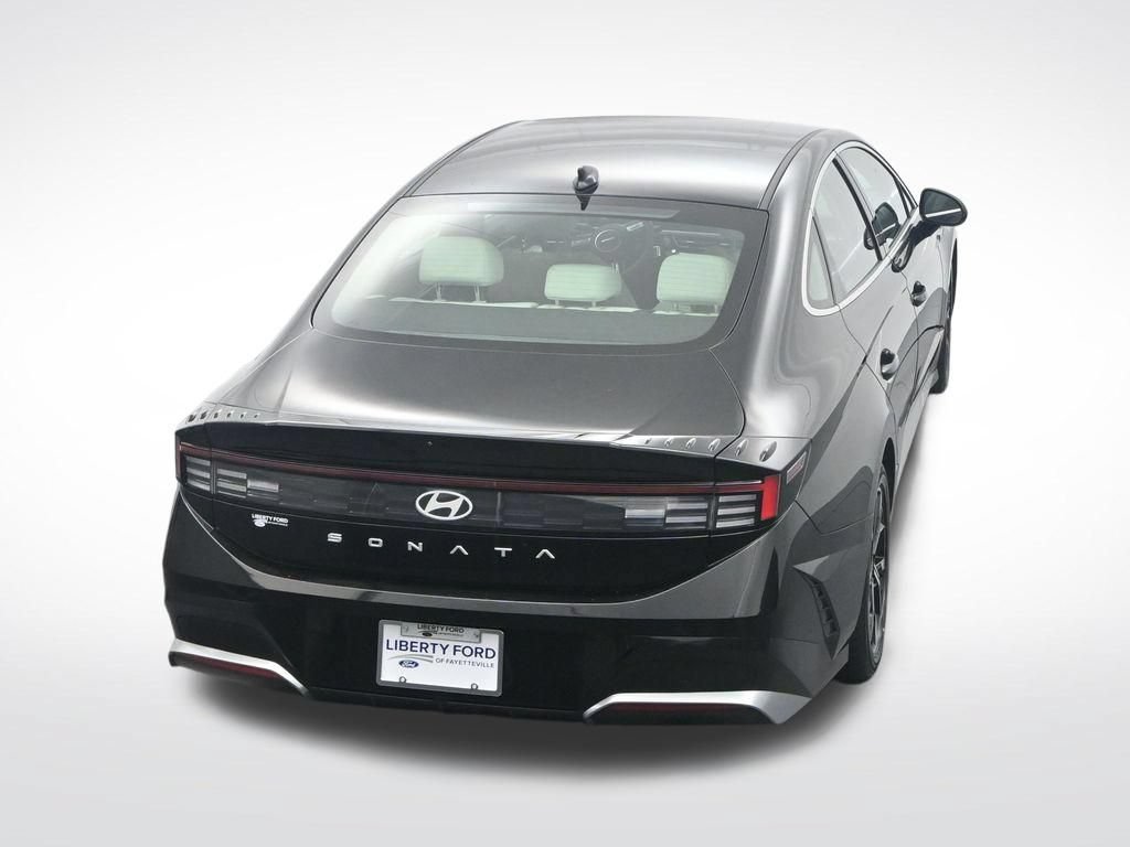 Used 2025 Hyundai Sonata SEL FWD image 35