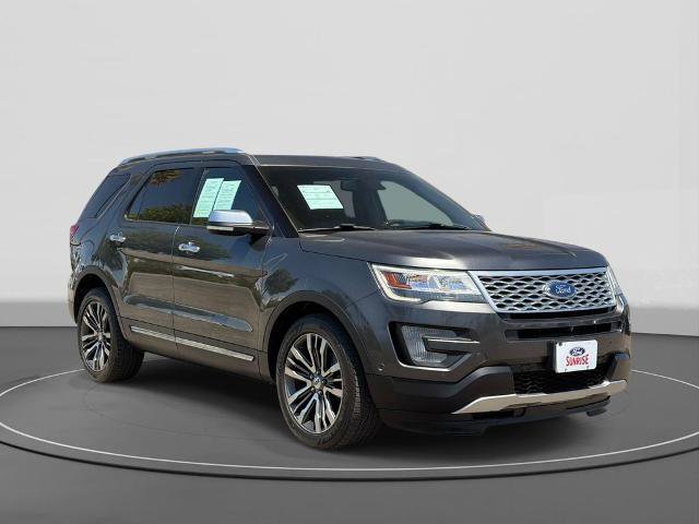 Certified 2017 Ford Explorer Platinum AWD/4WD image 4