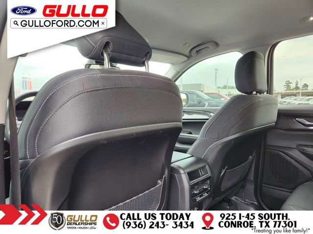 Used 2023 Jeep Grand Cherokee Laredo w/ Trailer Tow Prep Group (B) image 15