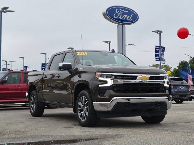 Used 2024 Chevrolet Silverado 1500 LT AWD/4WD image 2