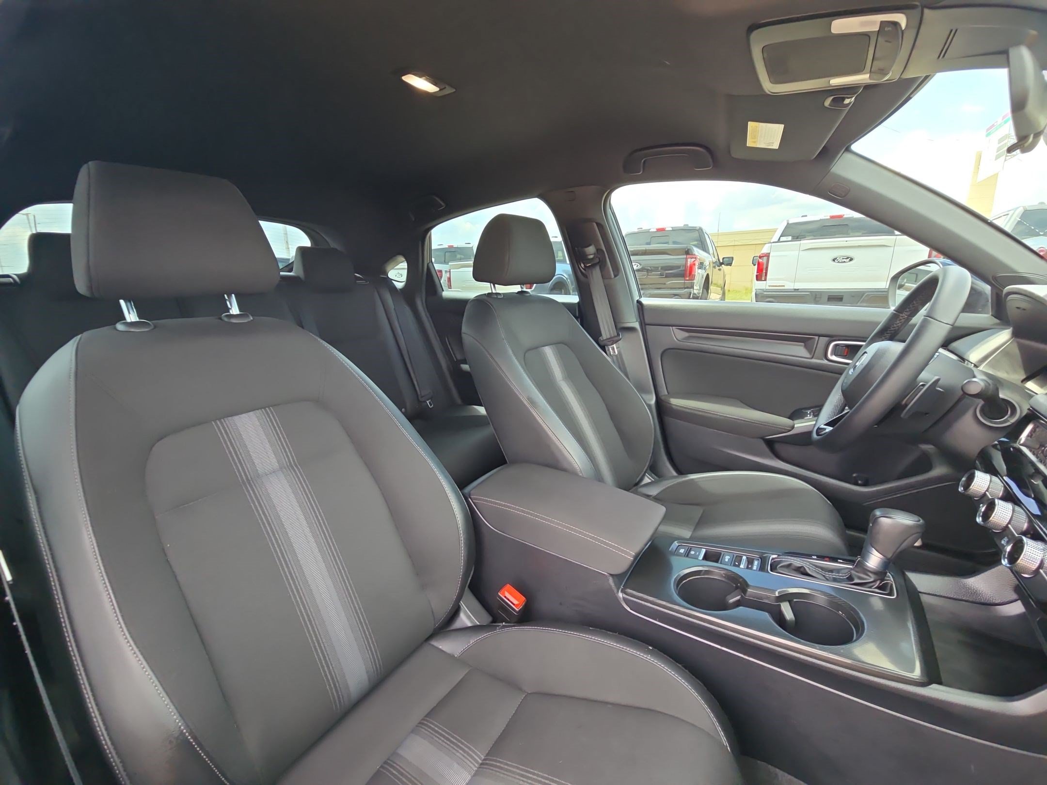 Used 2025 Honda Civic Sport image 29