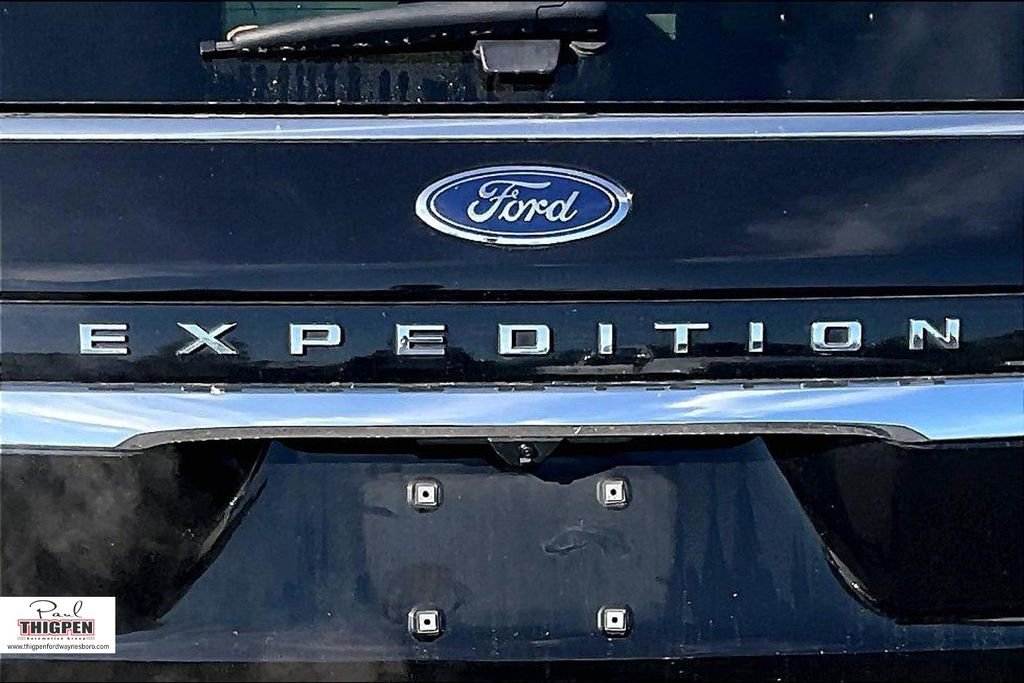 Certified 2023 Ford Expedition Limited image 8