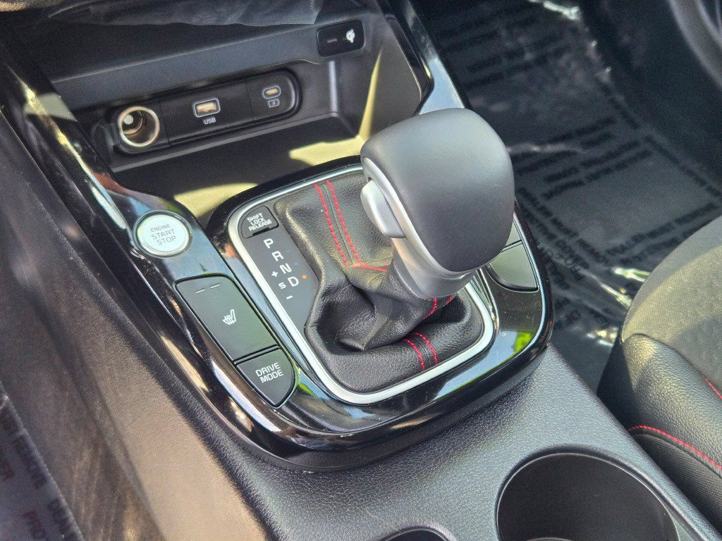 Used 2025 Kia Soul GT-Line w/ GT-Line Technology Package FWD image 27