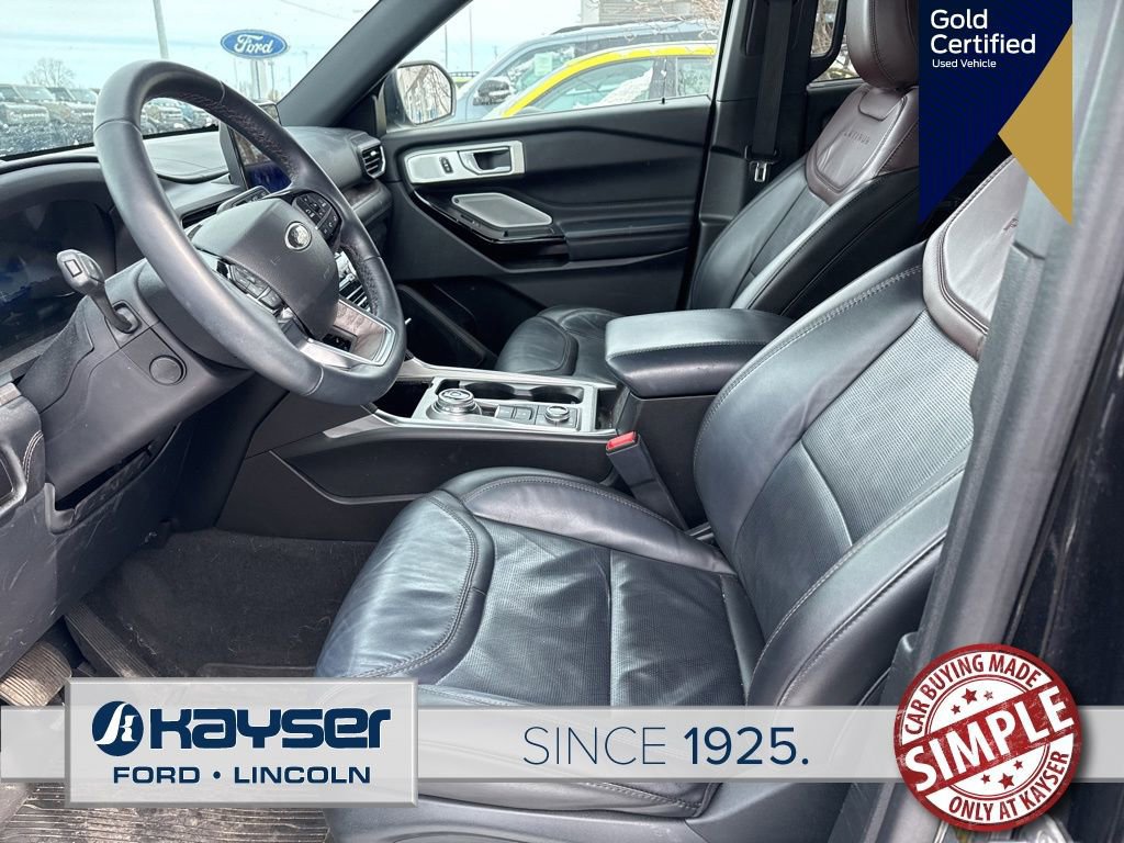 Certified 2022 Ford Explorer Platinum w/ Equipment Group 601A image 3