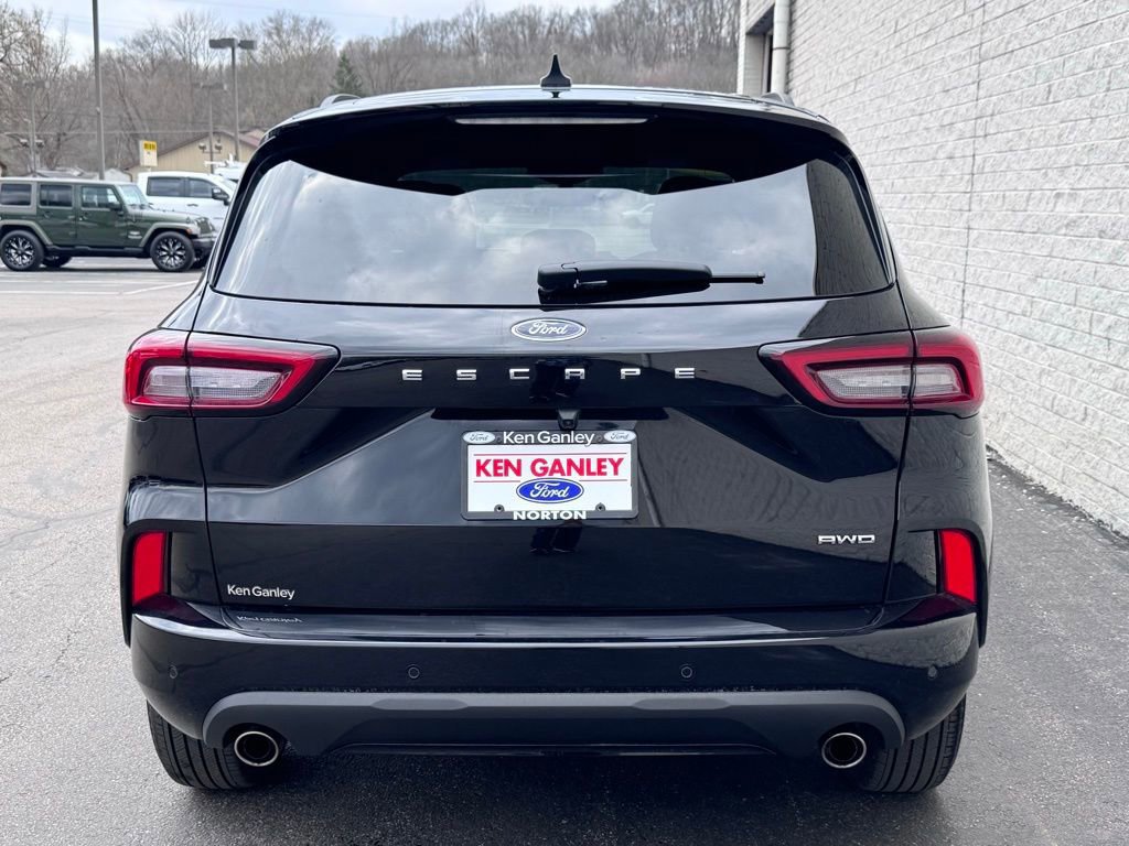 Certified 2024 Ford Escape ST-Line w/ Tech Pack #1 image 4