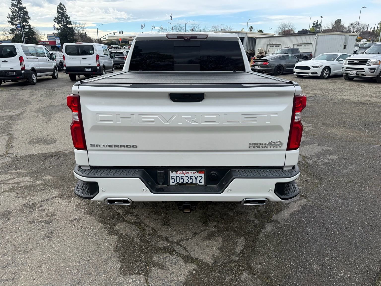 Used 2020 Chevrolet Silverado 1500 High Country w/ Technology Package image 4