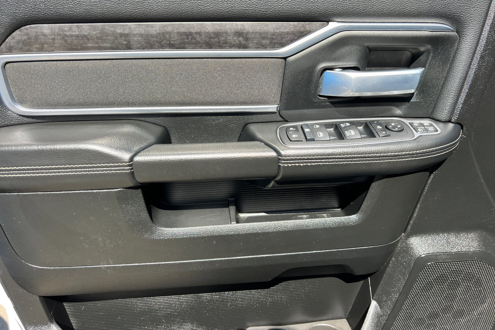 Used 2024 RAM 3500 Big Horn image 12