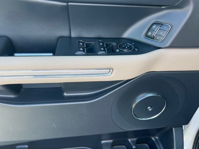 Certified 2024 Ford Expedition Limited AWD/4WD image 10