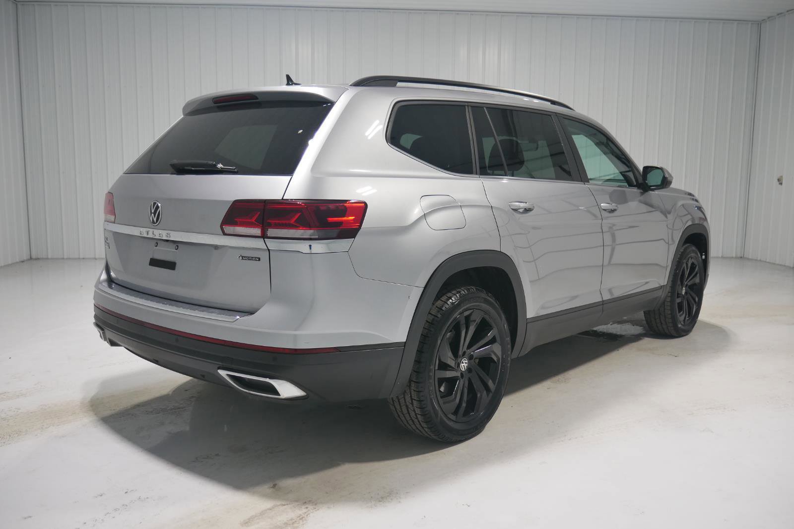 Used 2023 Volkswagen Atlas SE image 5