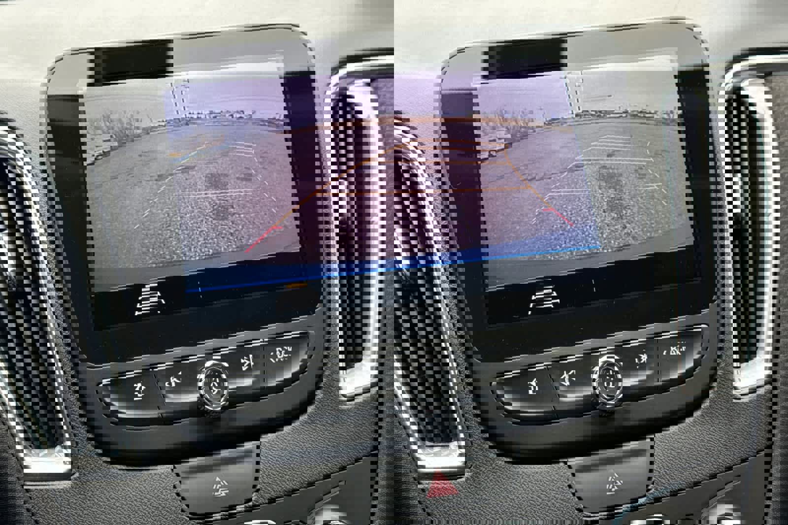 Used 2019 Chevrolet Malibu LT image 18