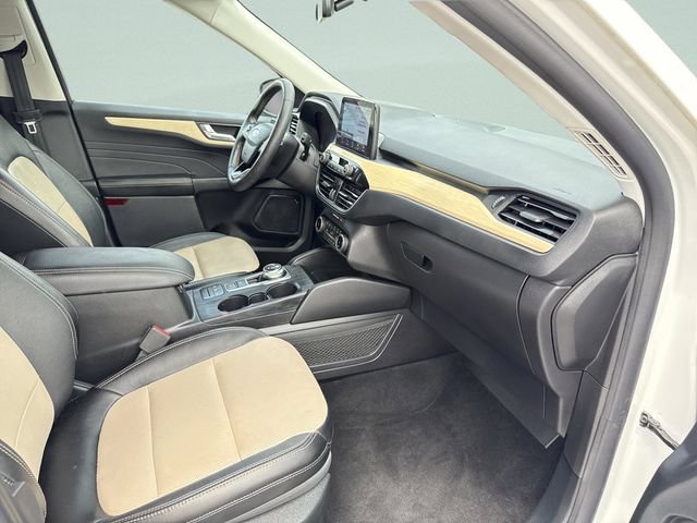 Certified 2022 Ford Escape Titanium w/ Titanium Elite Package FWD image 19